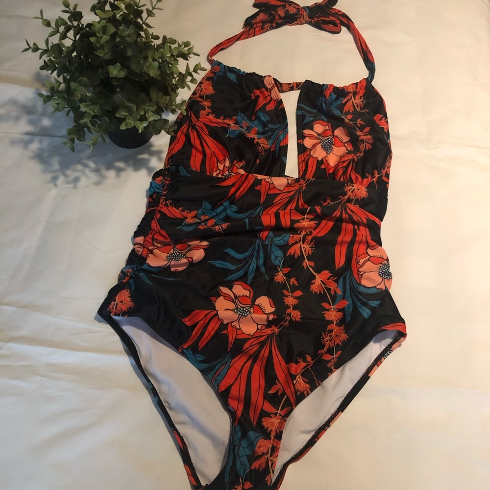 B2PRITY one piece bikini size XL